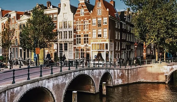 History of Amsterdam - City Center Guided Walking Tour - Image 1