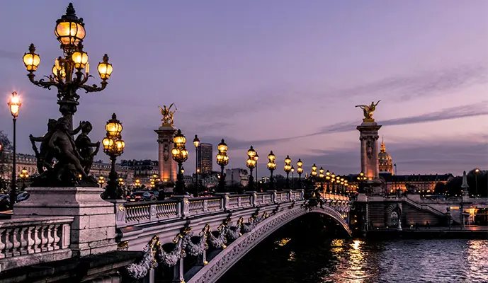 Combo: Paris City Center + Louvre Museum Guided Tour - Image 1
