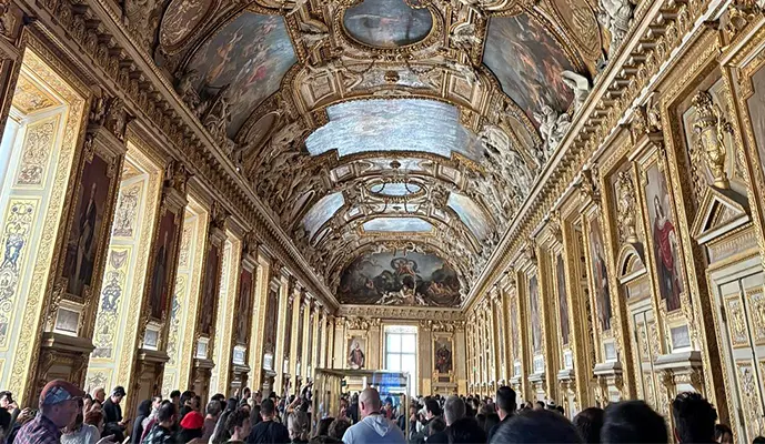 Combo: Paris City Center + Louvre Museum Guided Tour - Image 8