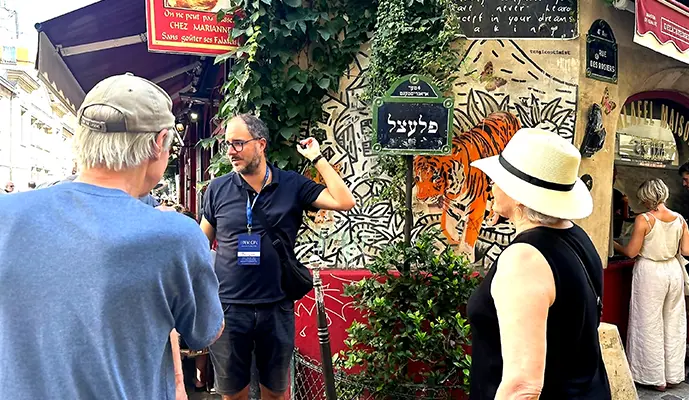 Le Marais District Guided Walking Tour - Image 5