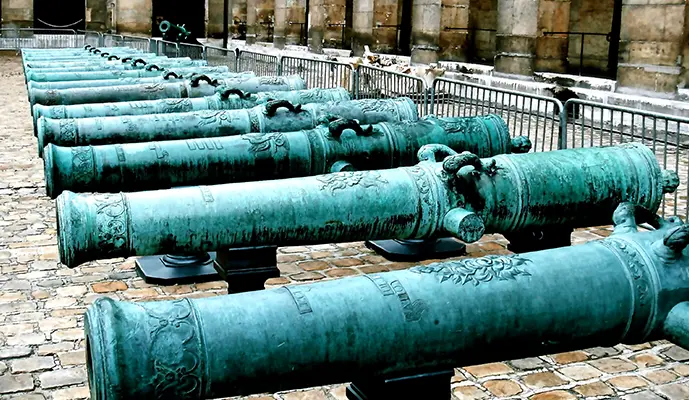 Les Invalides War Museum Guided Tour - Image 3
