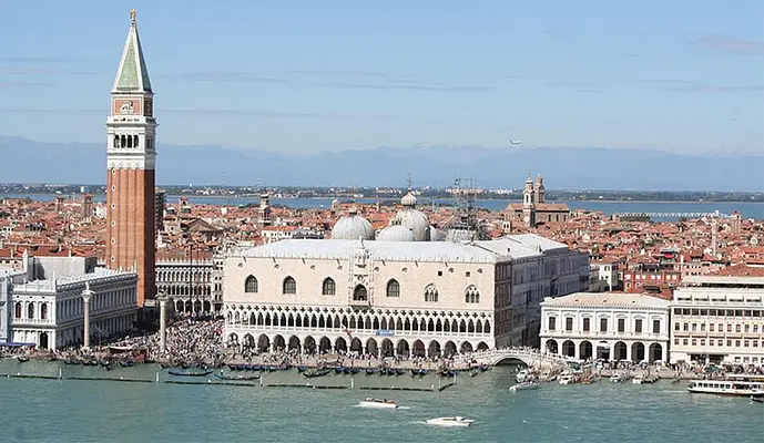 Venice City Center Guided Walking Tour - Image 1