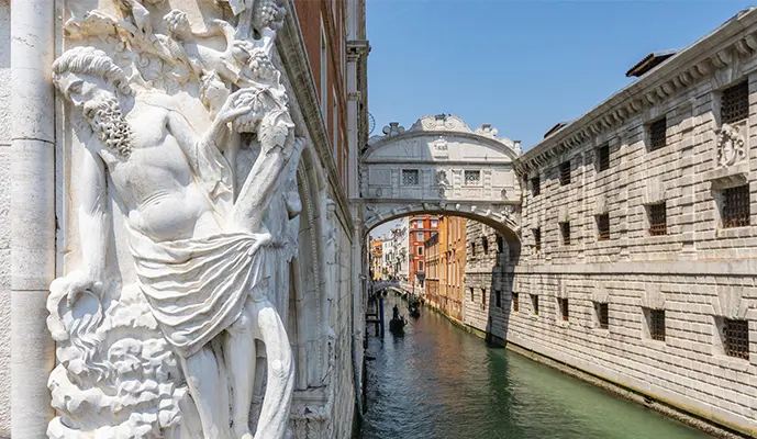 Venice City Center Guided Walking Tour - Image 5
