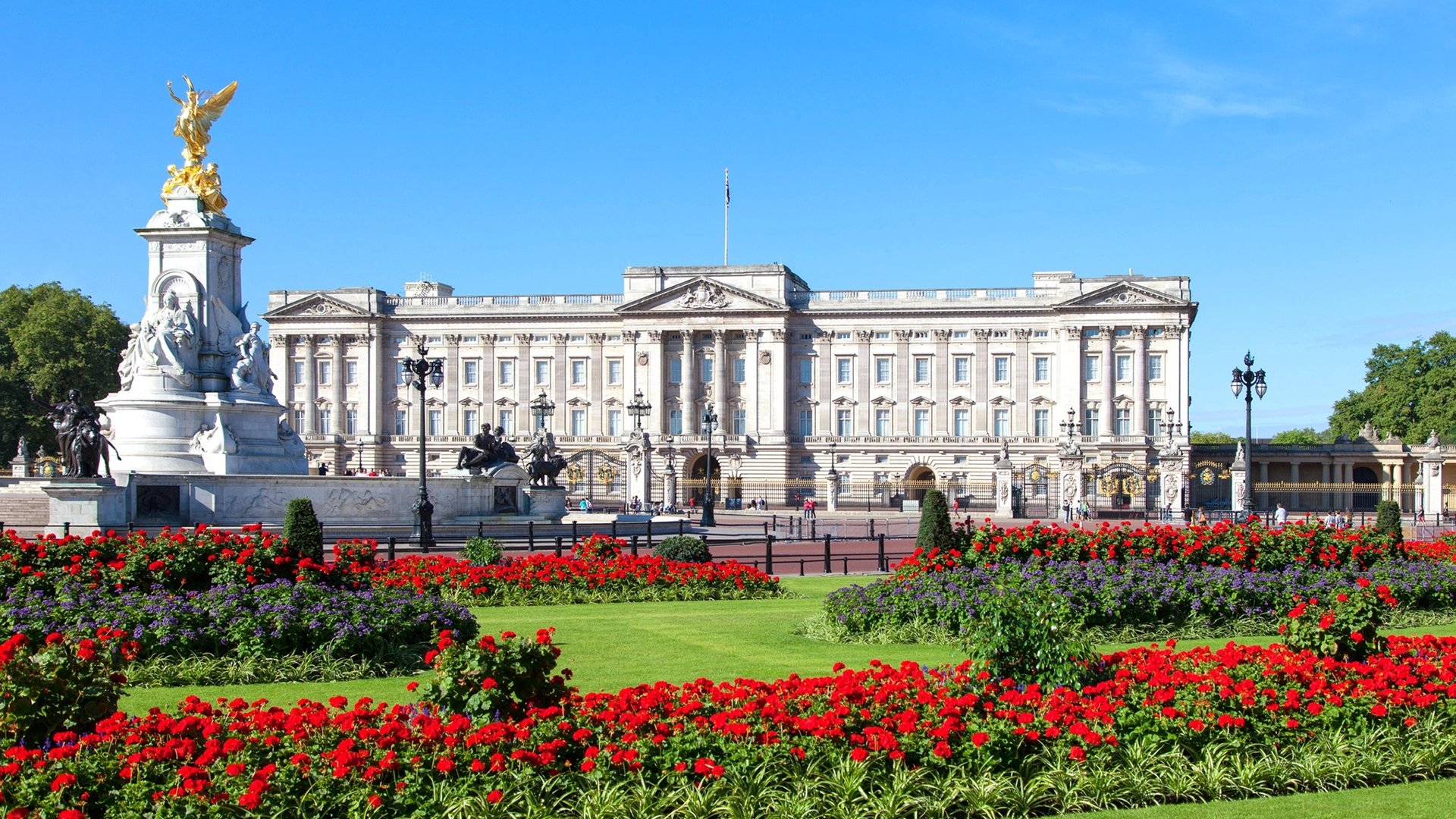 Royal Tour w/ Buckingham Palace Entry! Guided Tour