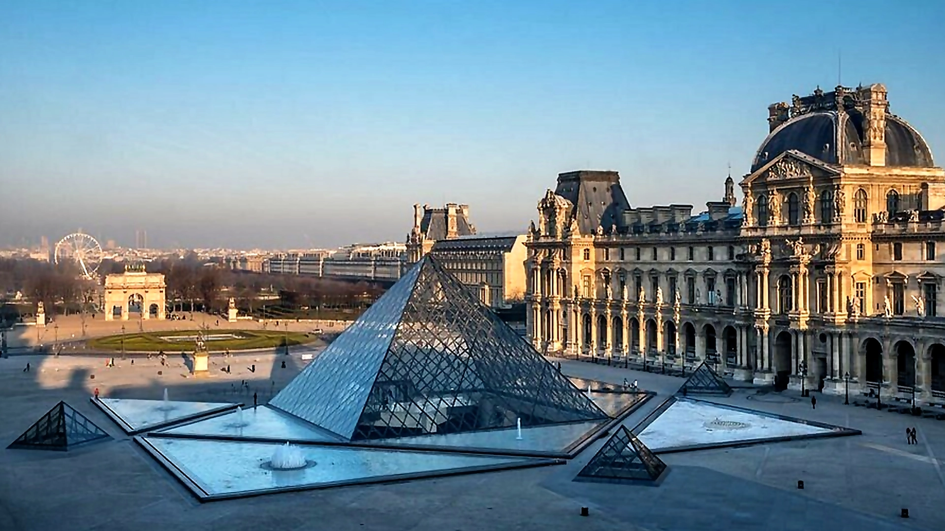 Combo: Louvre Museum + Orsay Museum Guided Tour