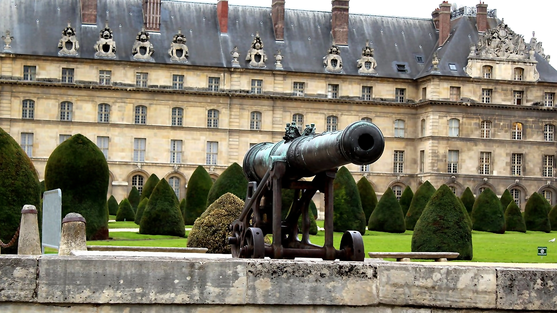 Les Invalides War Museum Guided Tour