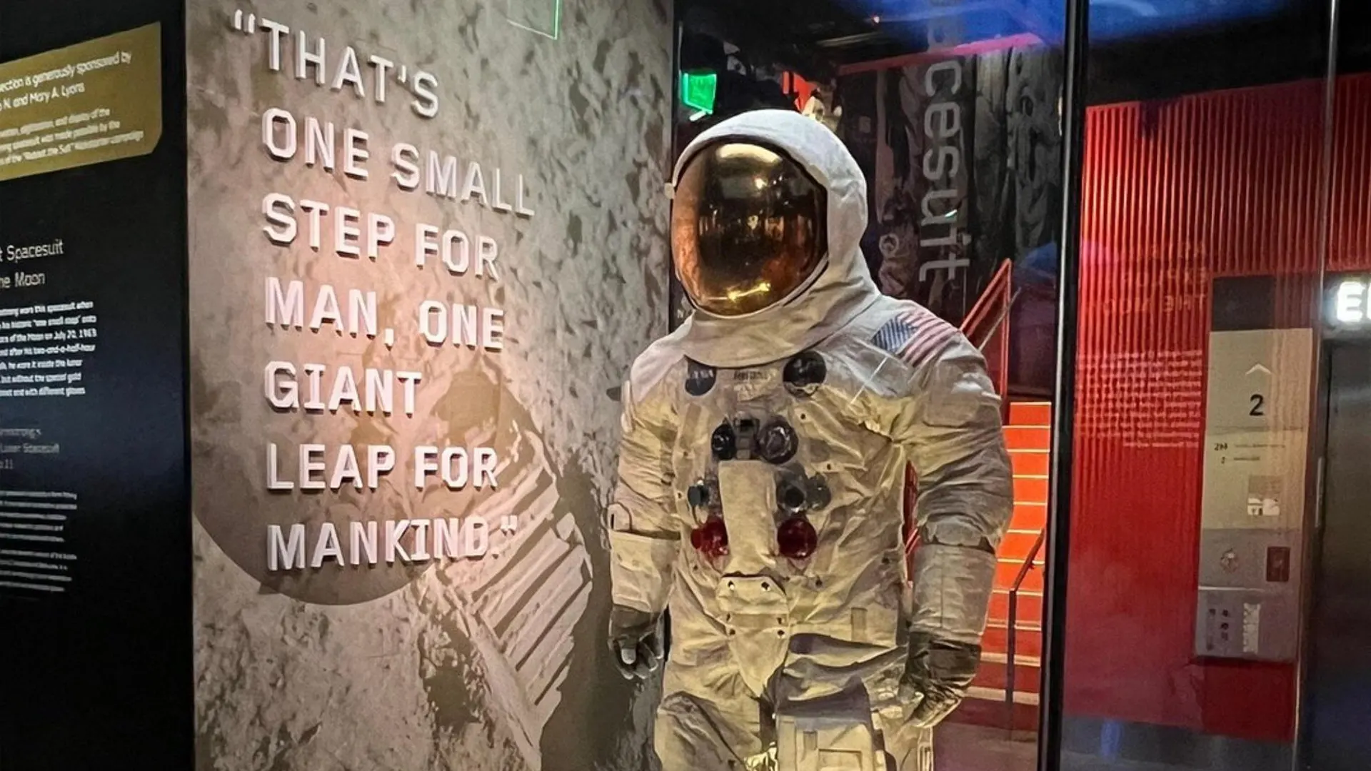 Smithsonian's National Air and Space Museum Tour