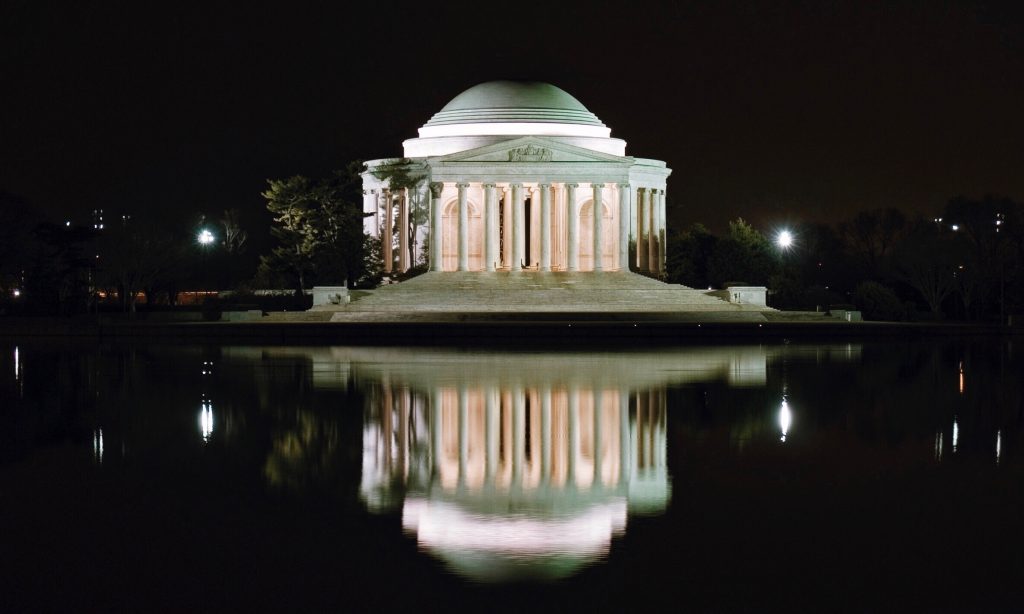 Walking-Washington-Tour-DC-Night